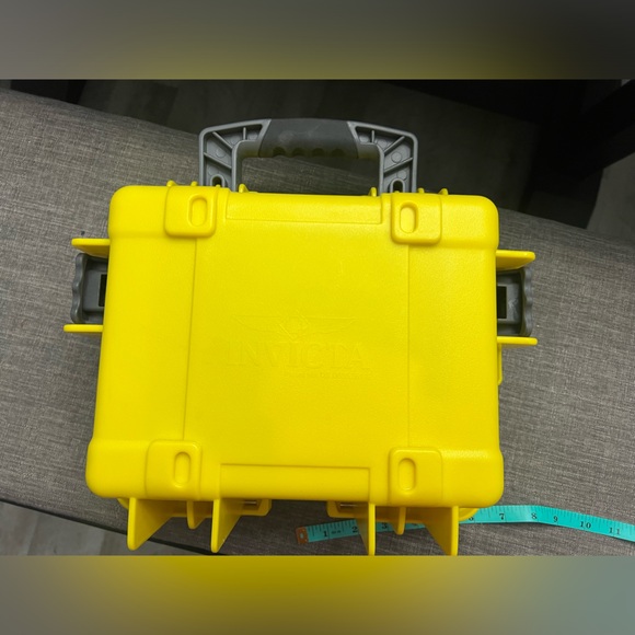 New Invicta 3 Slot watch case waterproof Black Foam Interior Removable Cushions - Picture 5 of 12